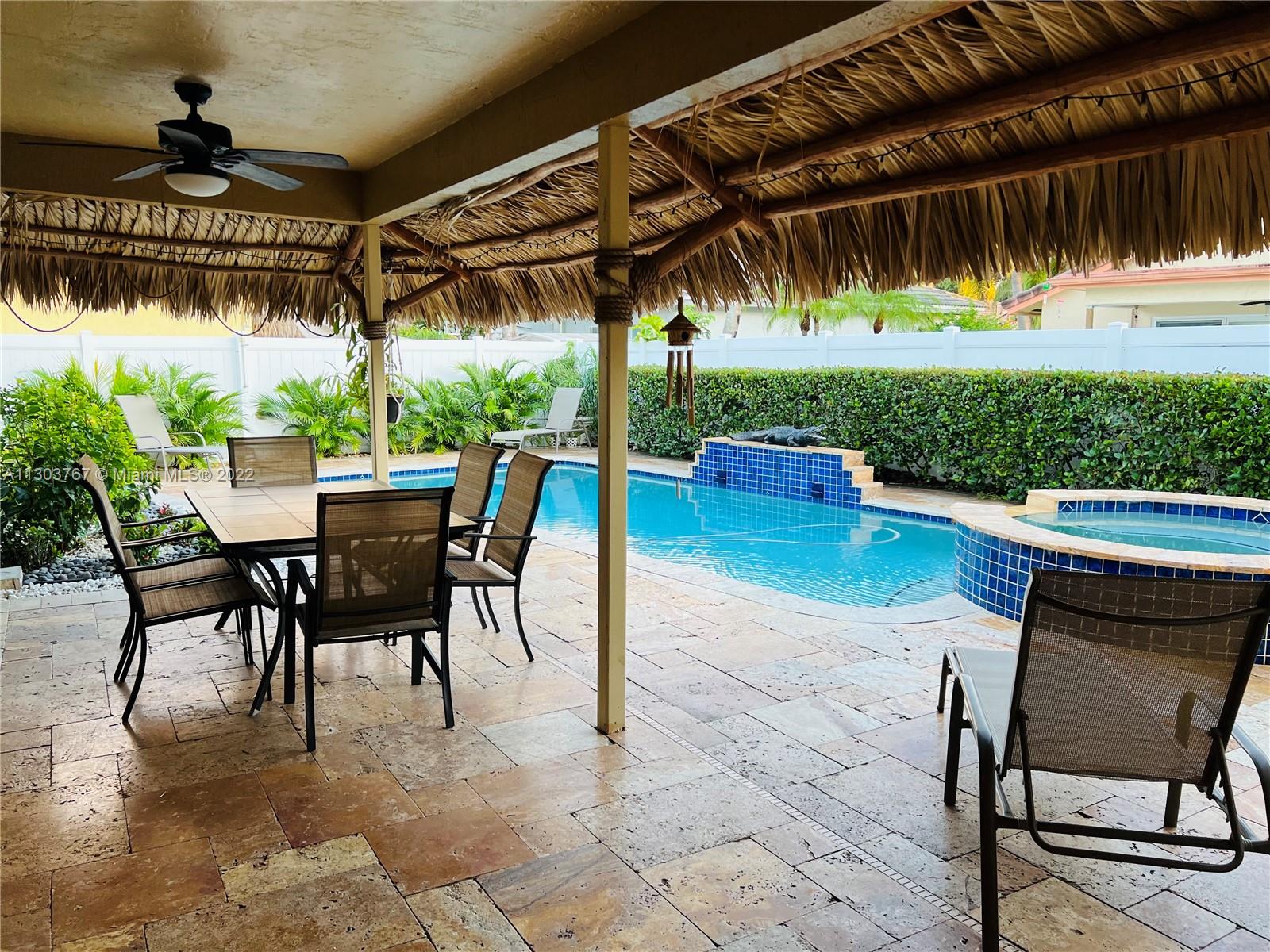 Ver detalles 6972 3 / 2 1606 sq. ft. $ 2022-11-16 0 foto