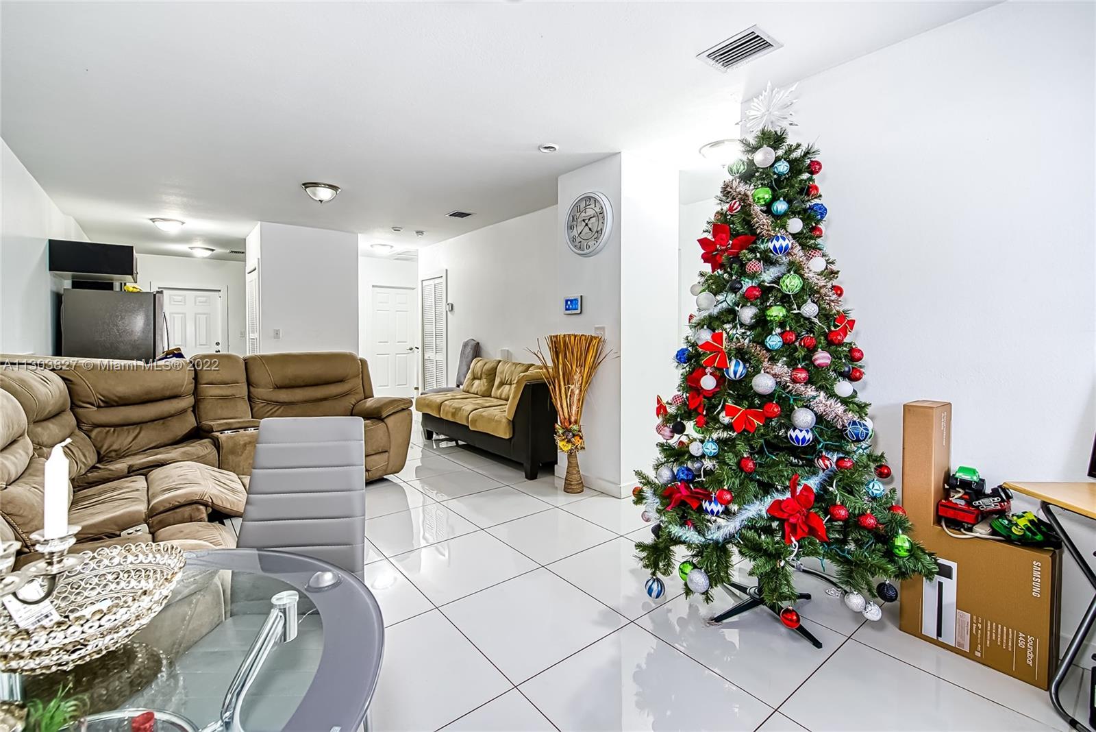 See details / 2226 sq. ft. $ 2022-11-16 0 Photo