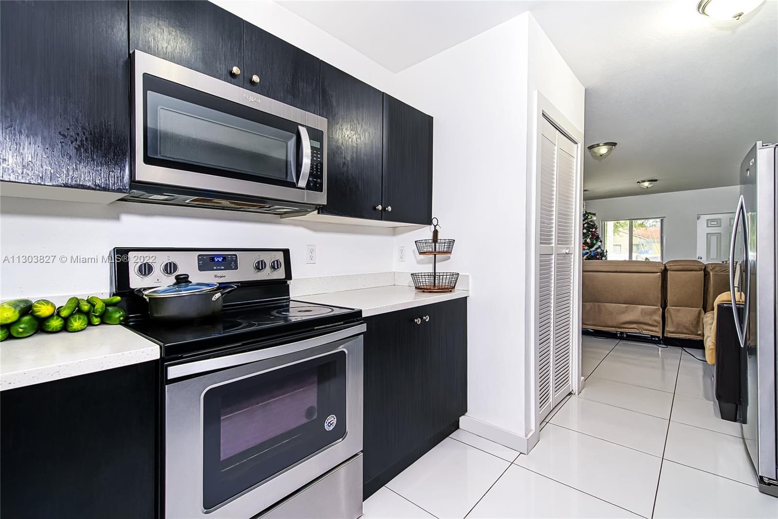 See details / 2226 sq. ft. $ 2022-11-16 0 Photo