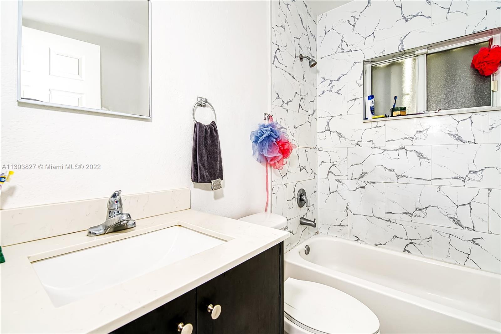 See details / 2226 sq. ft. $ 2022-11-16 0 Photo