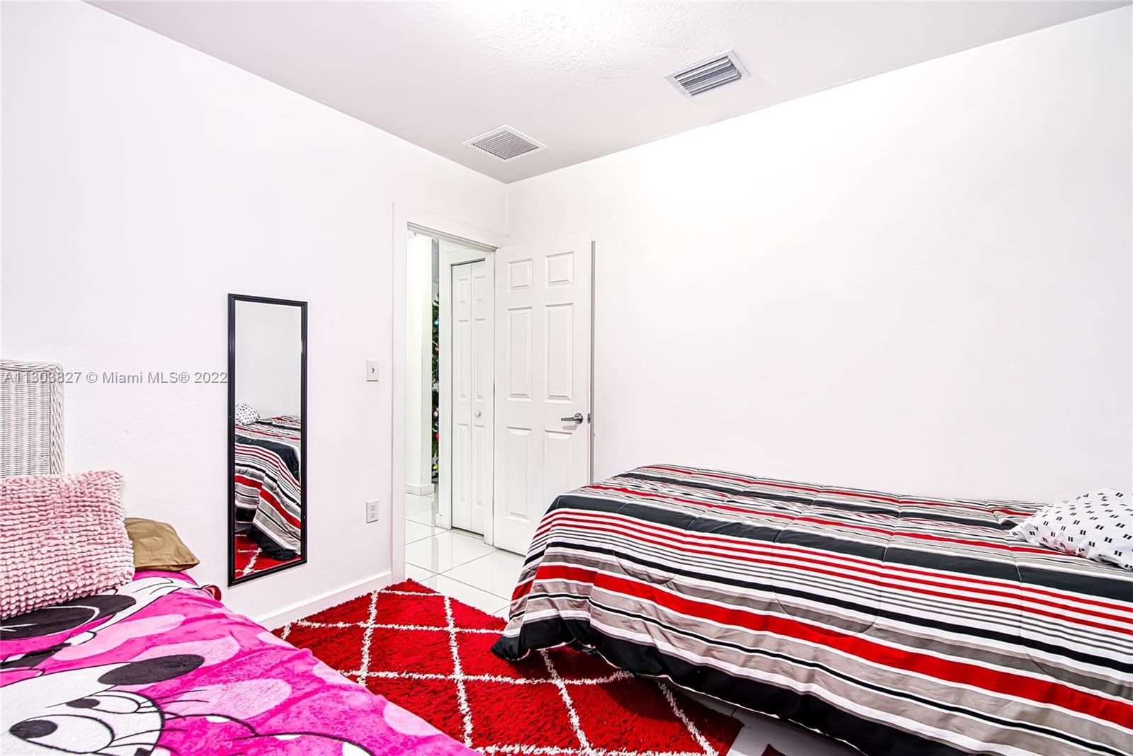 See details / 2226 sq. ft. $ 2022-11-16 0 Photo
