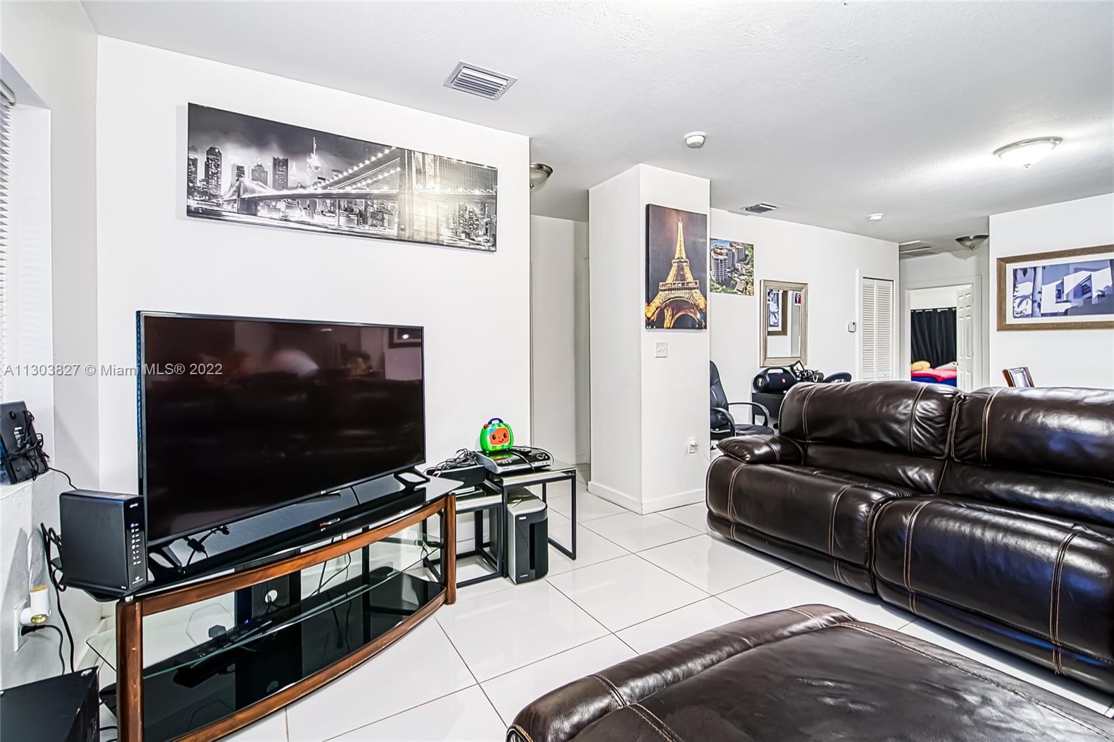 See details / 2226 sq. ft. $ 2022-11-16 0 Photo