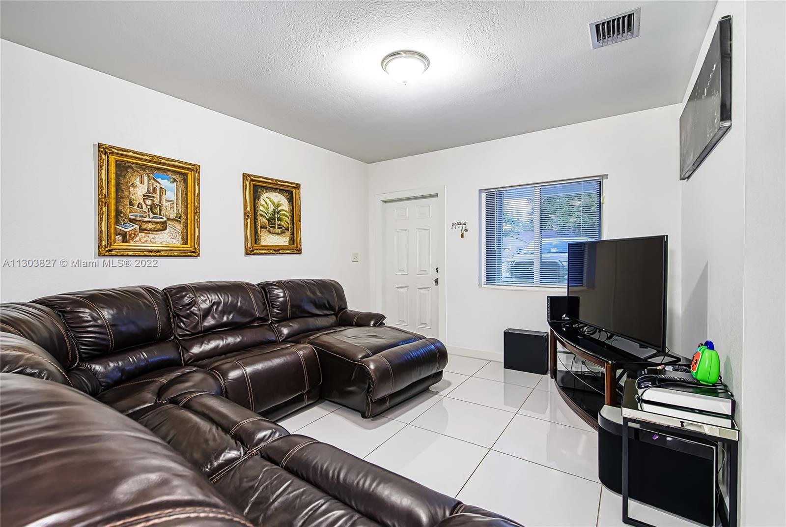 See details / 2226 sq. ft. $ 2022-11-16 0 Photo