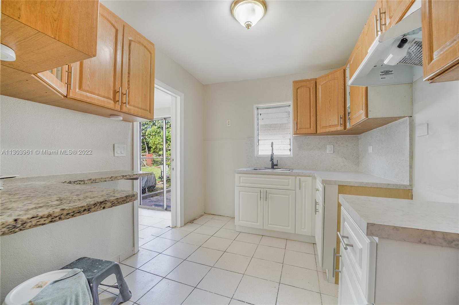 See details / 1534 sq. ft. $ 2023-01-13 0 Photo