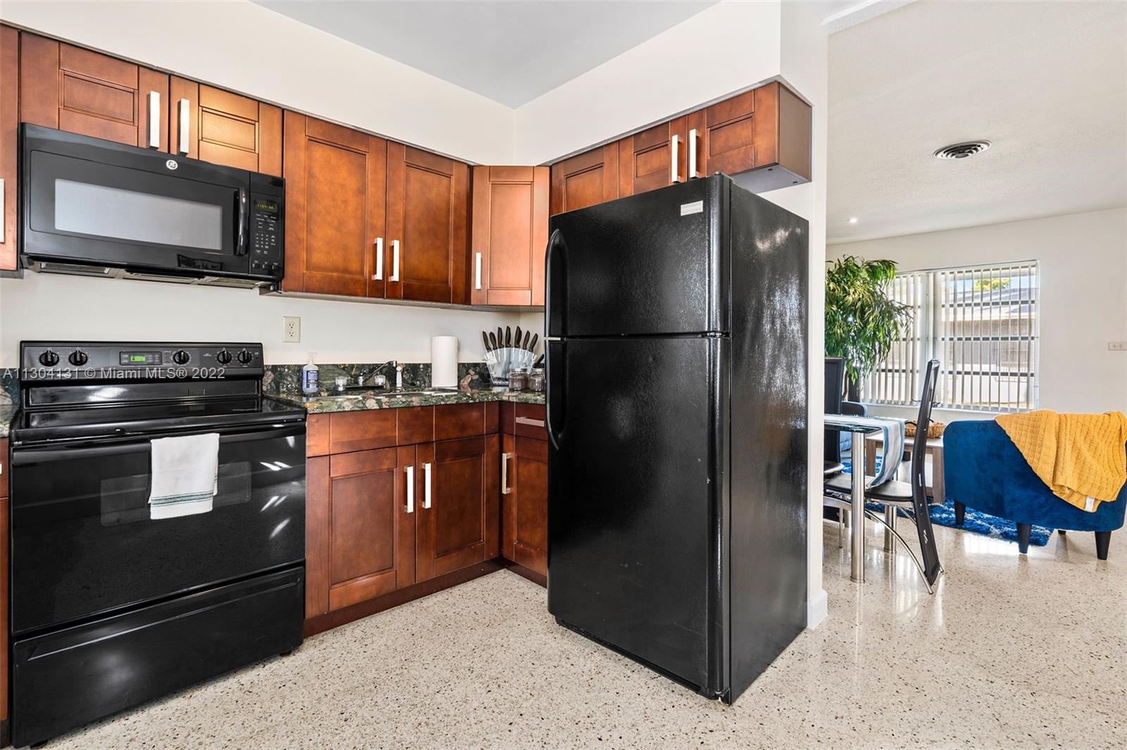 See details / 1681 sq. ft. $ 2022-11-16 0 Photo