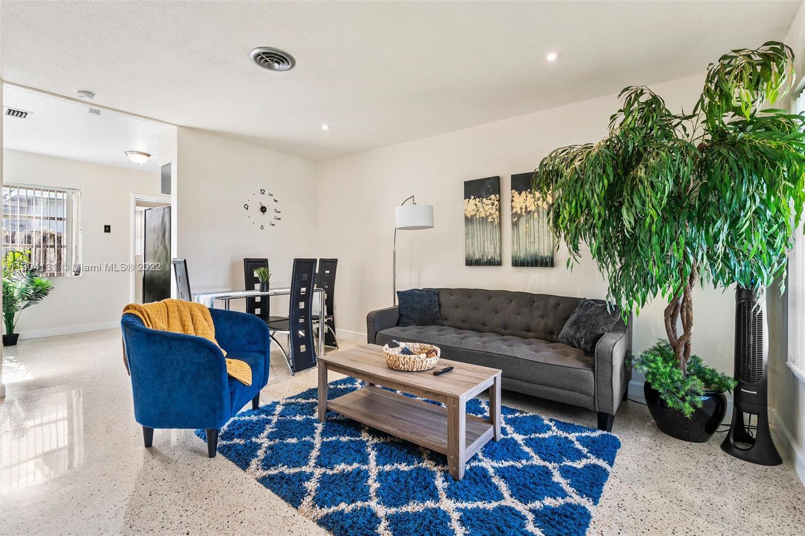 See details / 1681 sq. ft. $ 2022-11-16 0 Photo