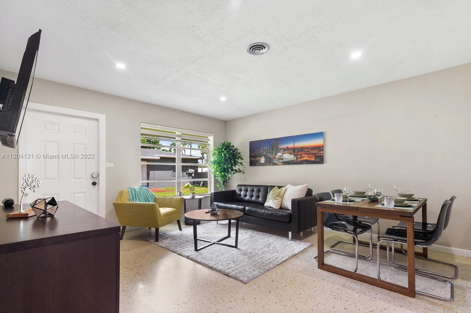See details / 1681 sq. ft. $ 2022-11-16 0 Photo