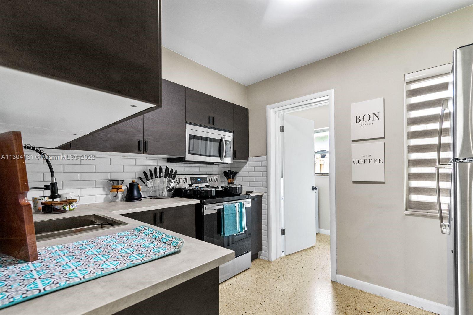 See details / 1681 sq. ft. $ 2022-11-16 0 Photo