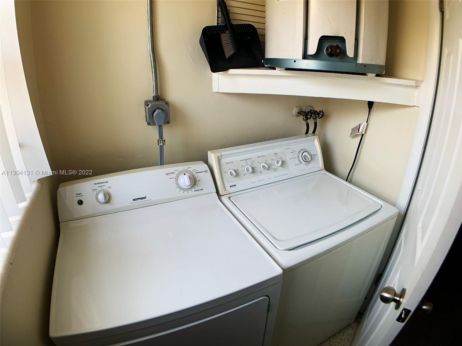 See details / 1681 sq. ft. $ 2022-11-16 0 Photo