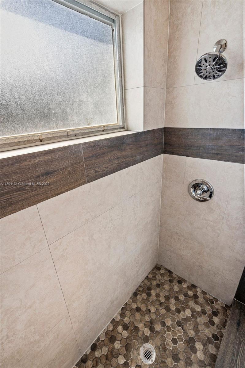 See details / 1681 sq. ft. $ 2022-11-16 0 Photo