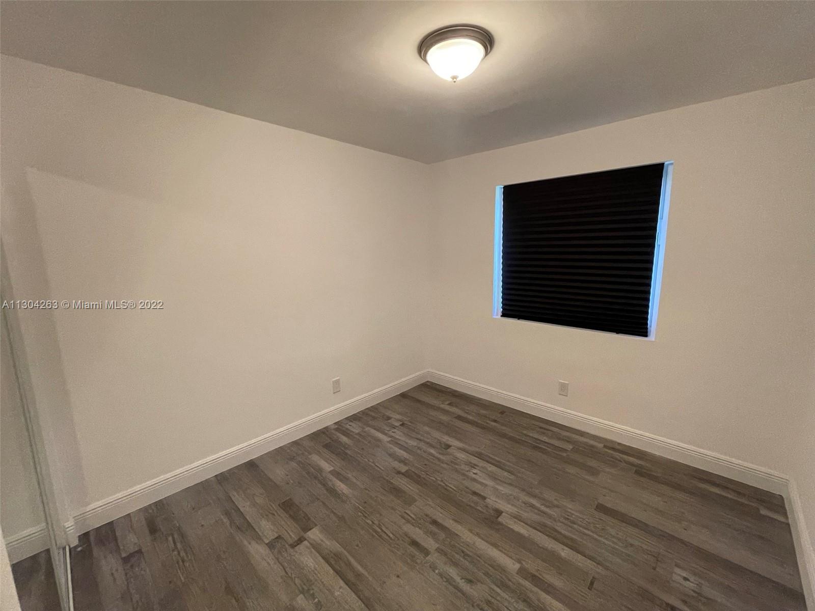 See details / 1960 sq. ft. $ 2022-12-29 0 Photo