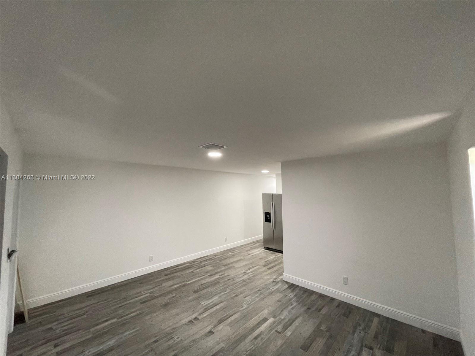 See details / 1960 sq. ft. $ 2022-12-29 0 Photo