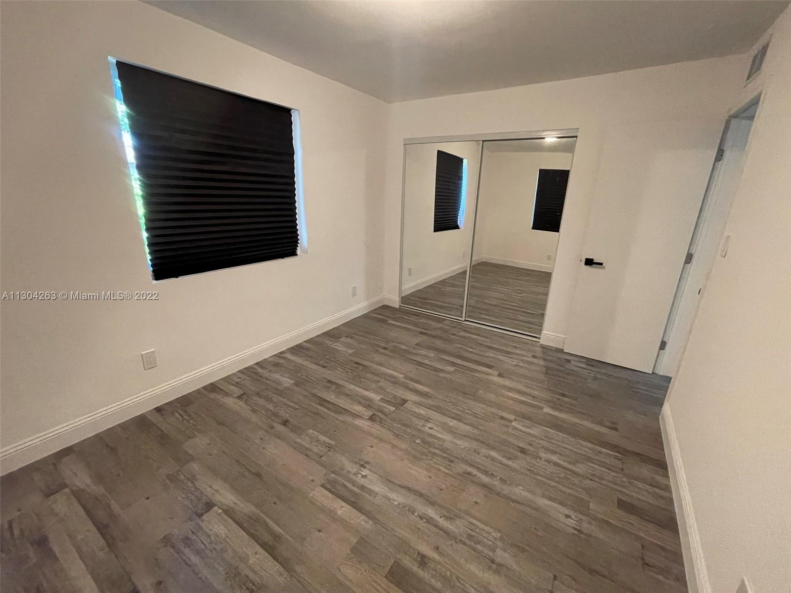 See details / 1960 sq. ft. $ 2022-12-29 0 Photo
