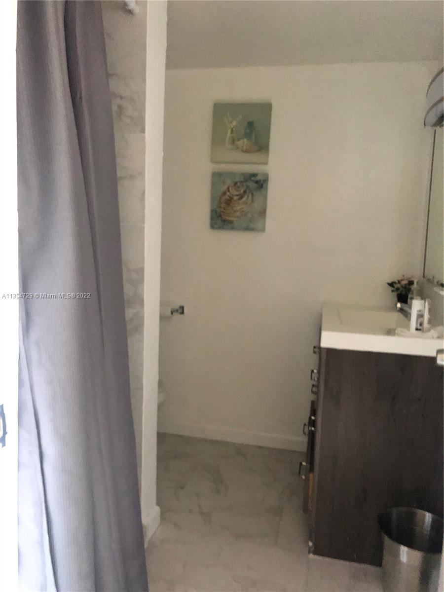 See details / 1348 sq. ft. $ 2022-11-17 0 Photo