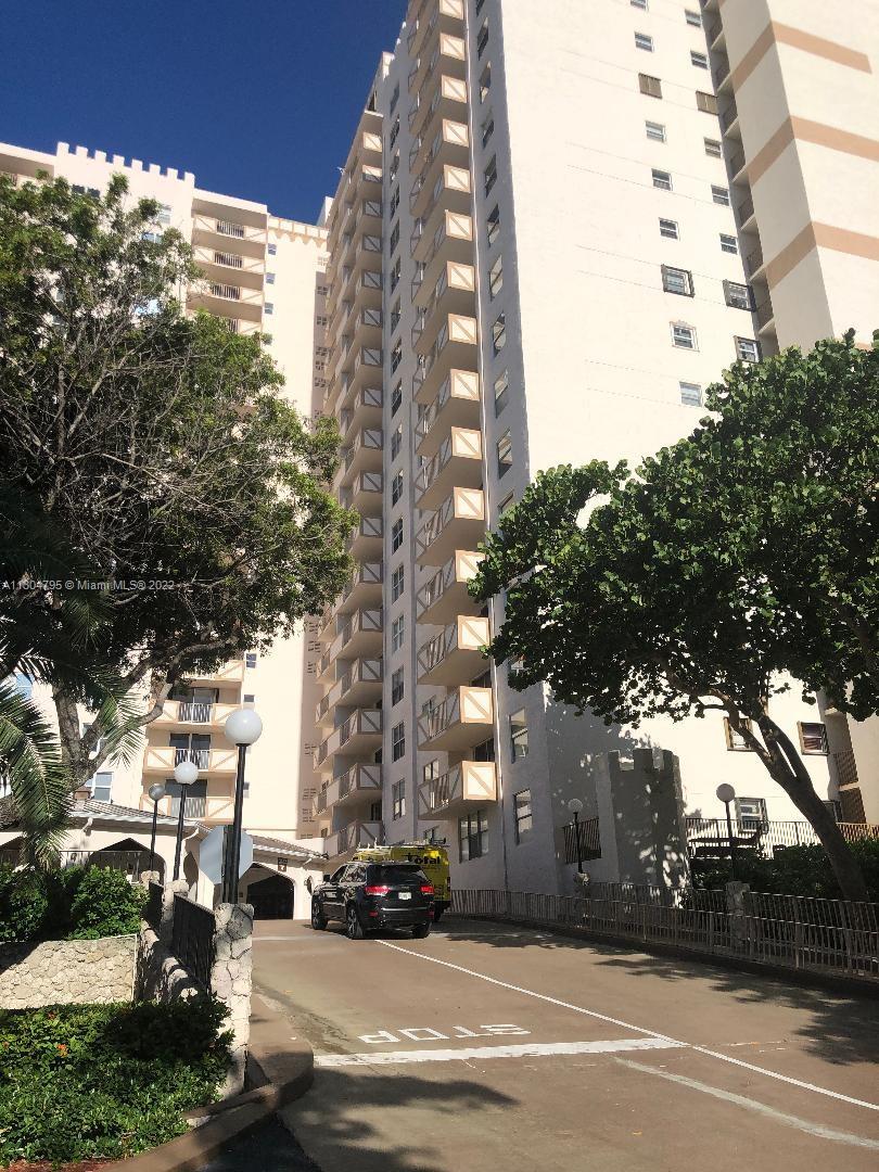 Photo of 1865 Ocean Dr #3J, Hallandale Beach, Florida, 33009 -