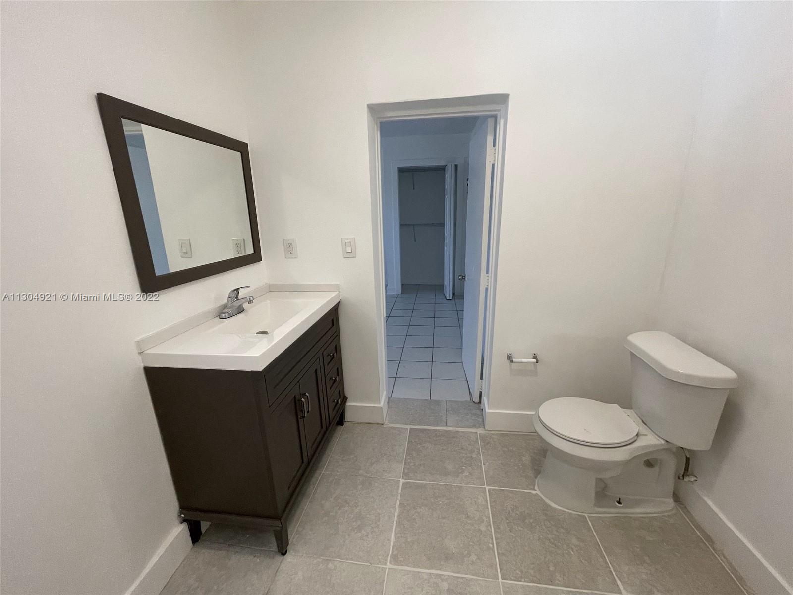 See details / 2573 sq. ft. $ 2022-11-18 0 Photo