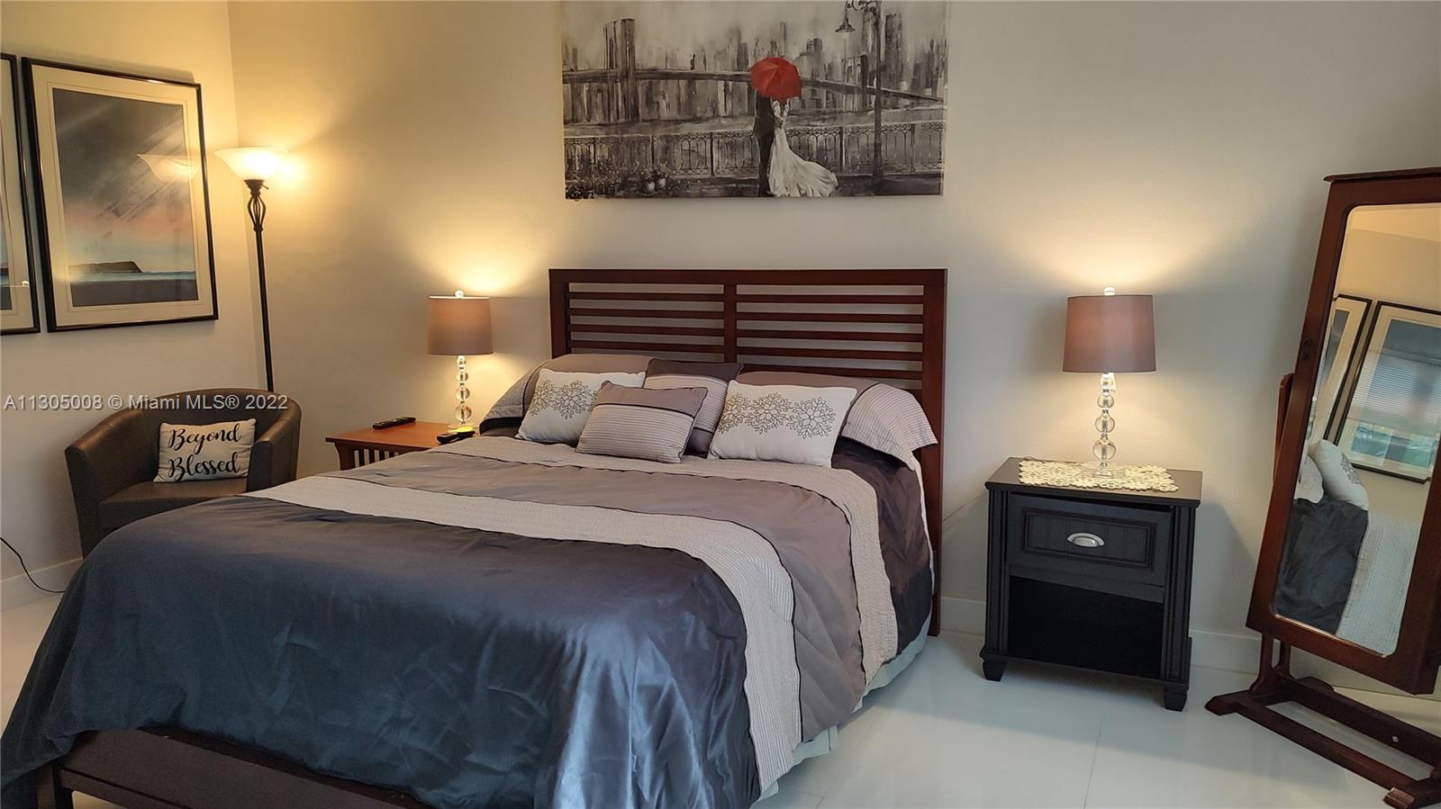 Photo of 3001 Ocean Dr #213, Hollywood, Florida, 33019 -