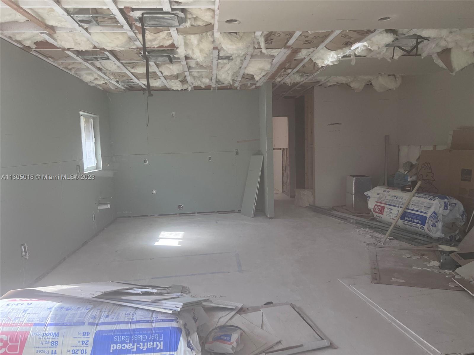 See details / 2504 sq. ft. $ 2022-11-18 0 Photo
