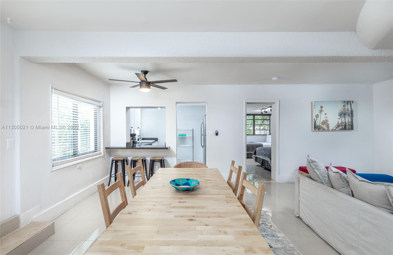See details / 4381 sq. ft. $ 2022-11-18 0 Photo