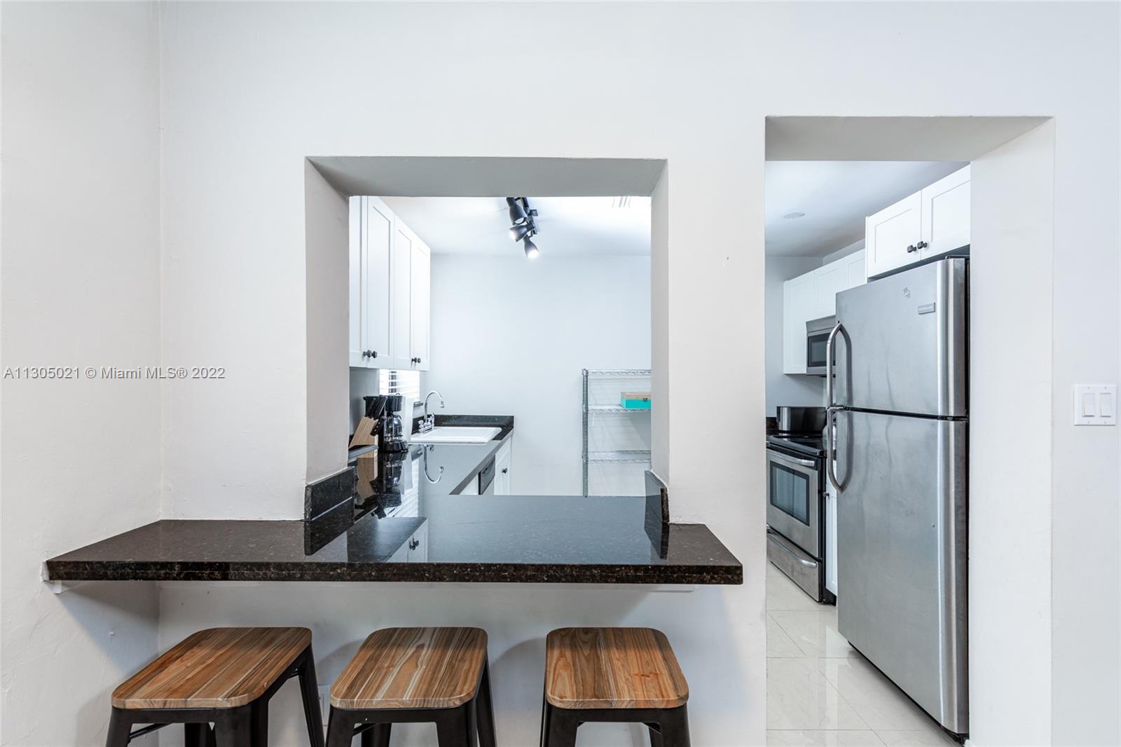 See details / 4381 sq. ft. $ 2022-11-18 0 Photo