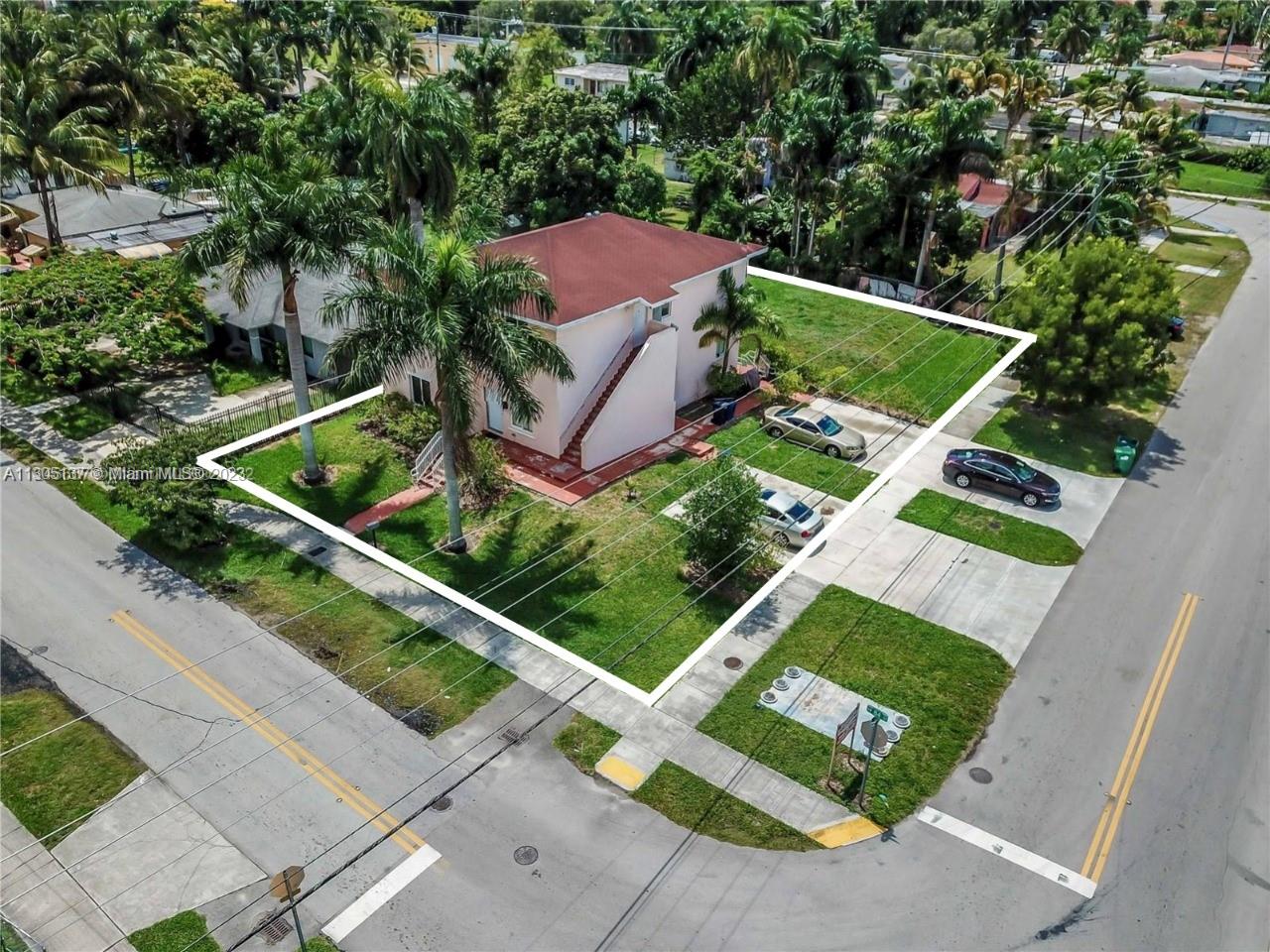 See details / 3080 sq. ft. $ 2022-11-18 0 Photo