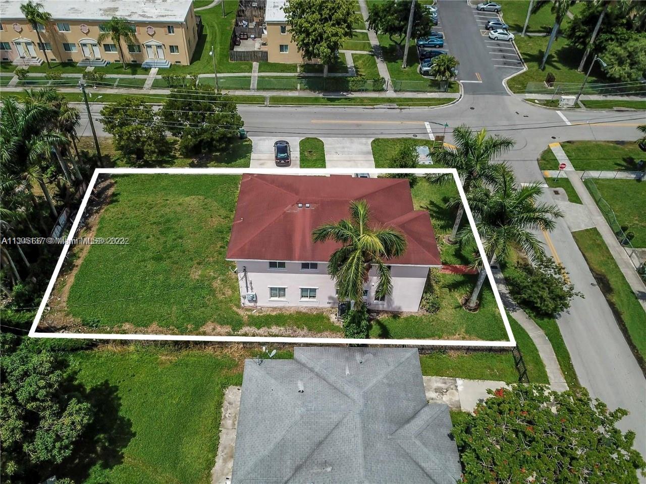 See details / 3080 sq. ft. $ 2022-11-18 0 Photo