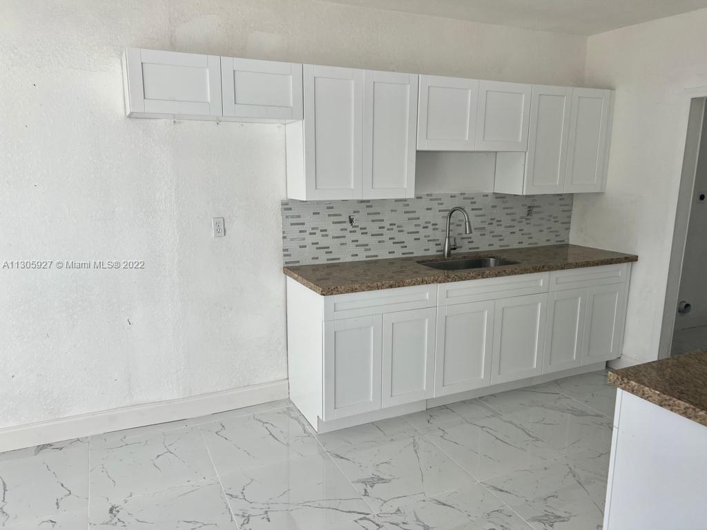 See details / 2083 sq. ft. $ 2022-11-21 0 Photo