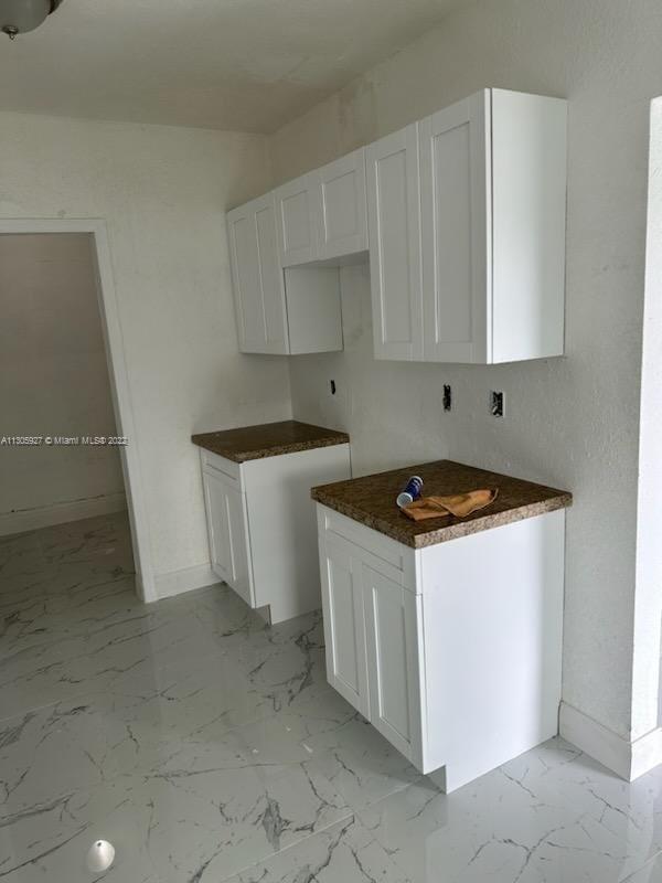 See details / 2083 sq. ft. $ 2022-11-21 0 Photo