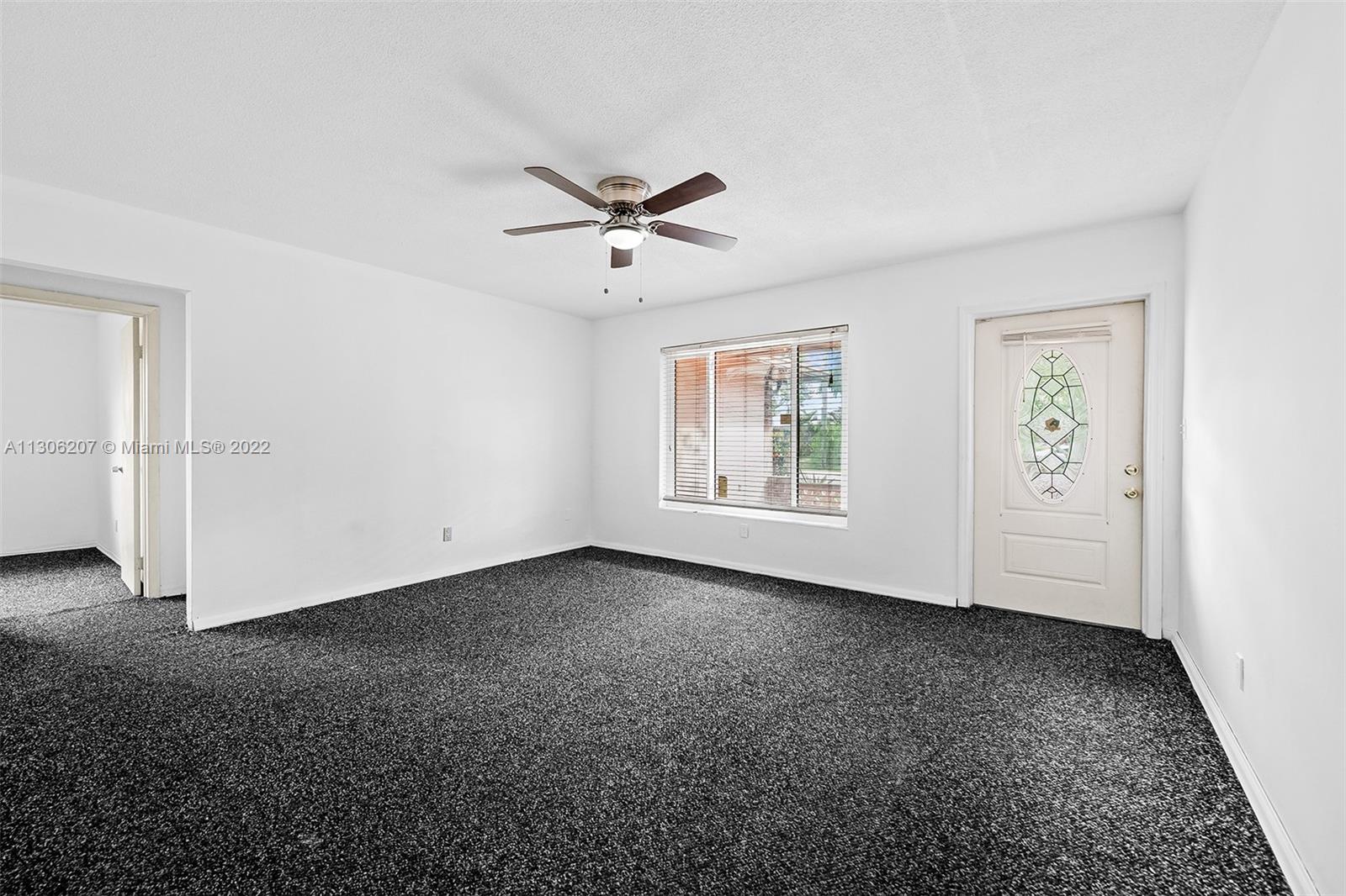 See details / 2594 sq. ft. $ 2022-12-05 0 Photo