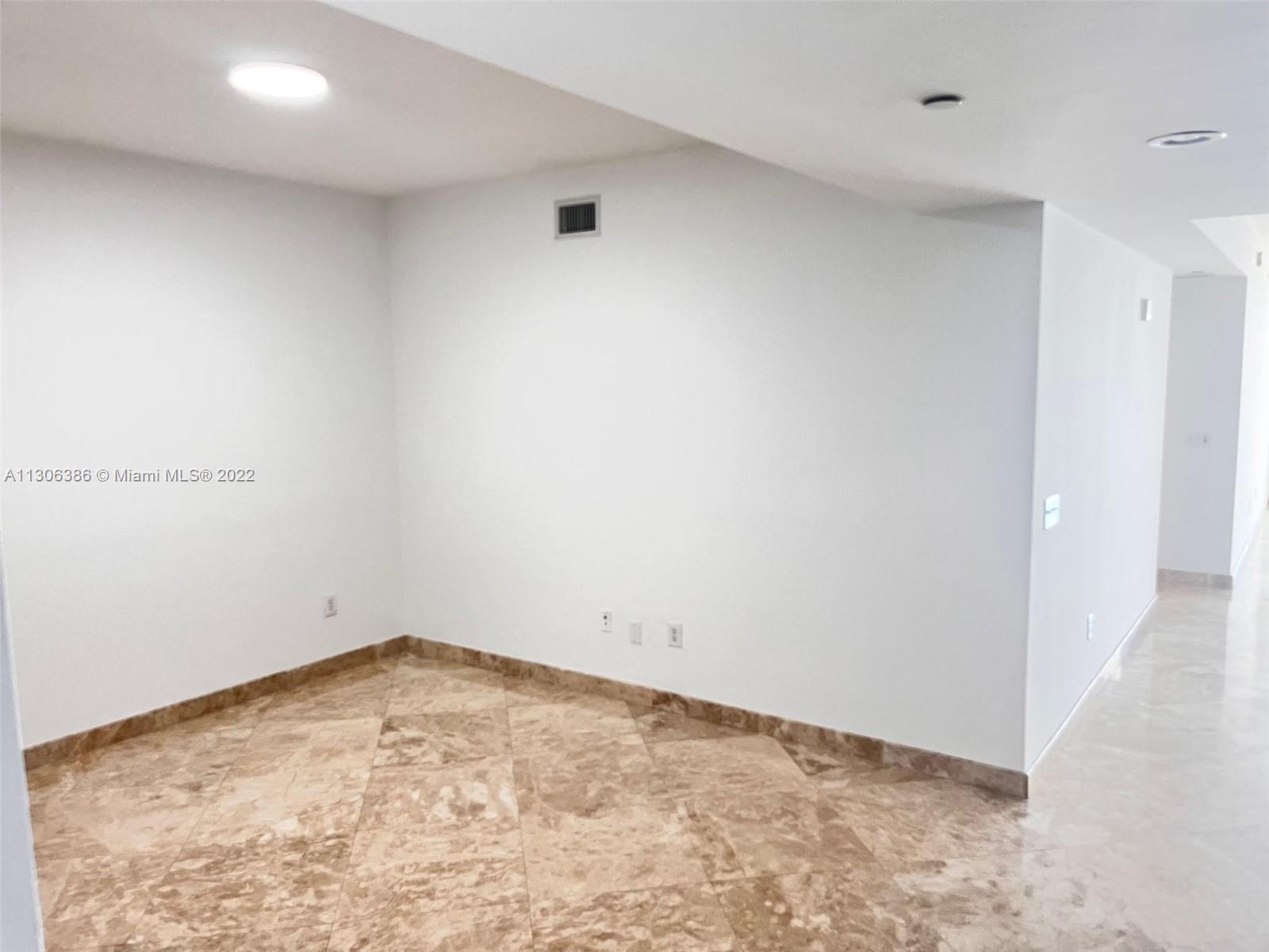 Photo of 3330 190th St #1912, Aventura, Florida, 33180 -