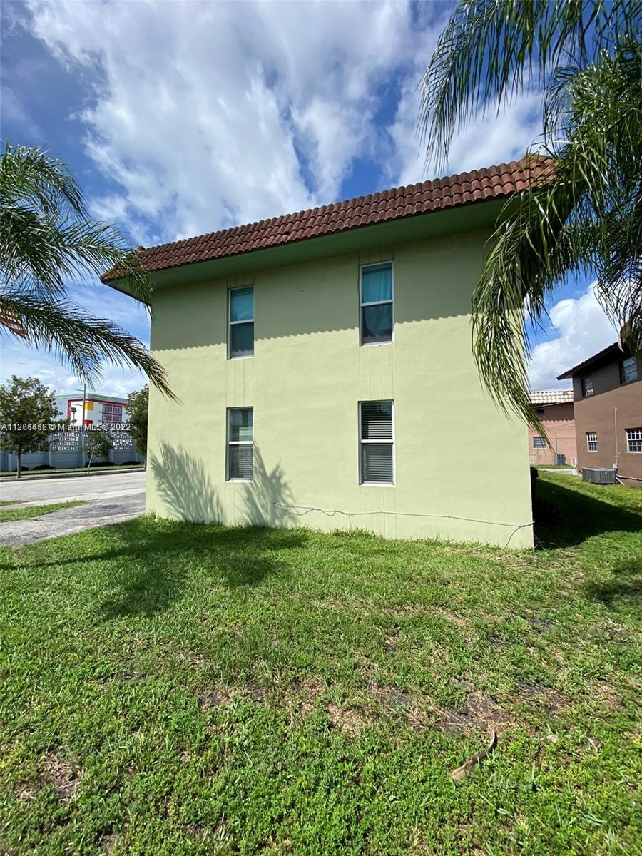 See details / 3196 sq. ft. $ 2023-01-09 0 Photo