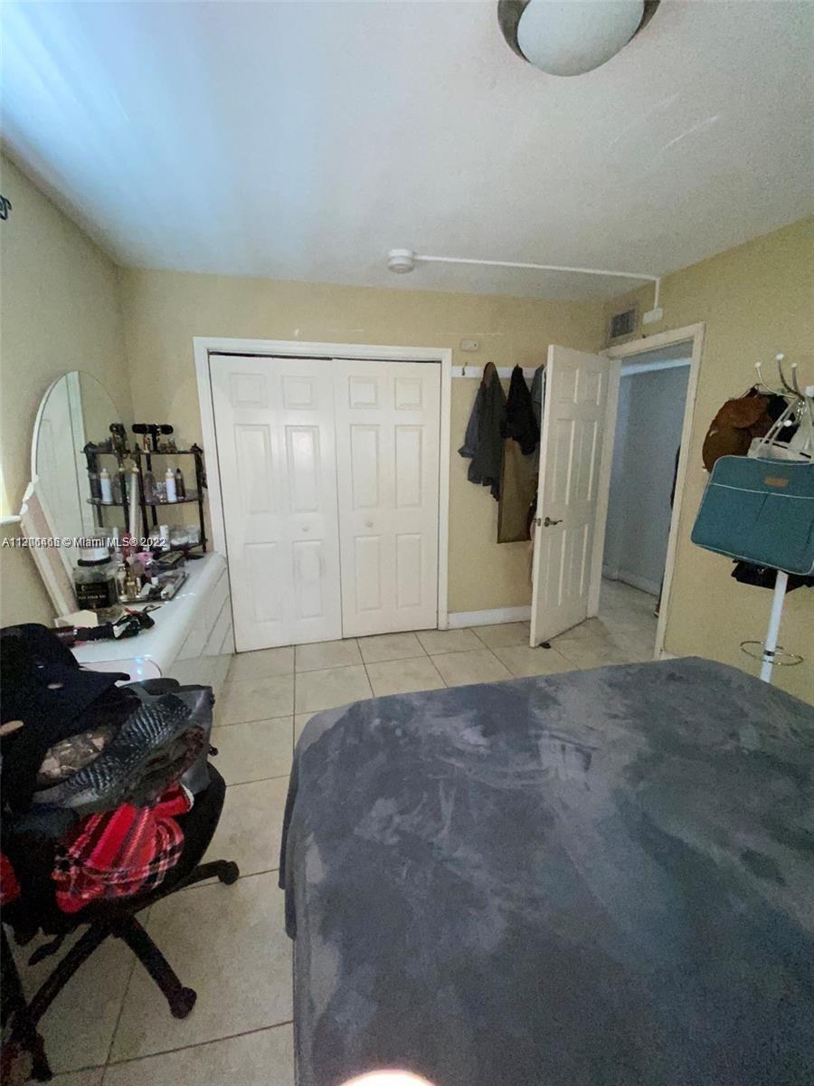 See details / 3196 sq. ft. $ 2023-01-09 0 Photo
