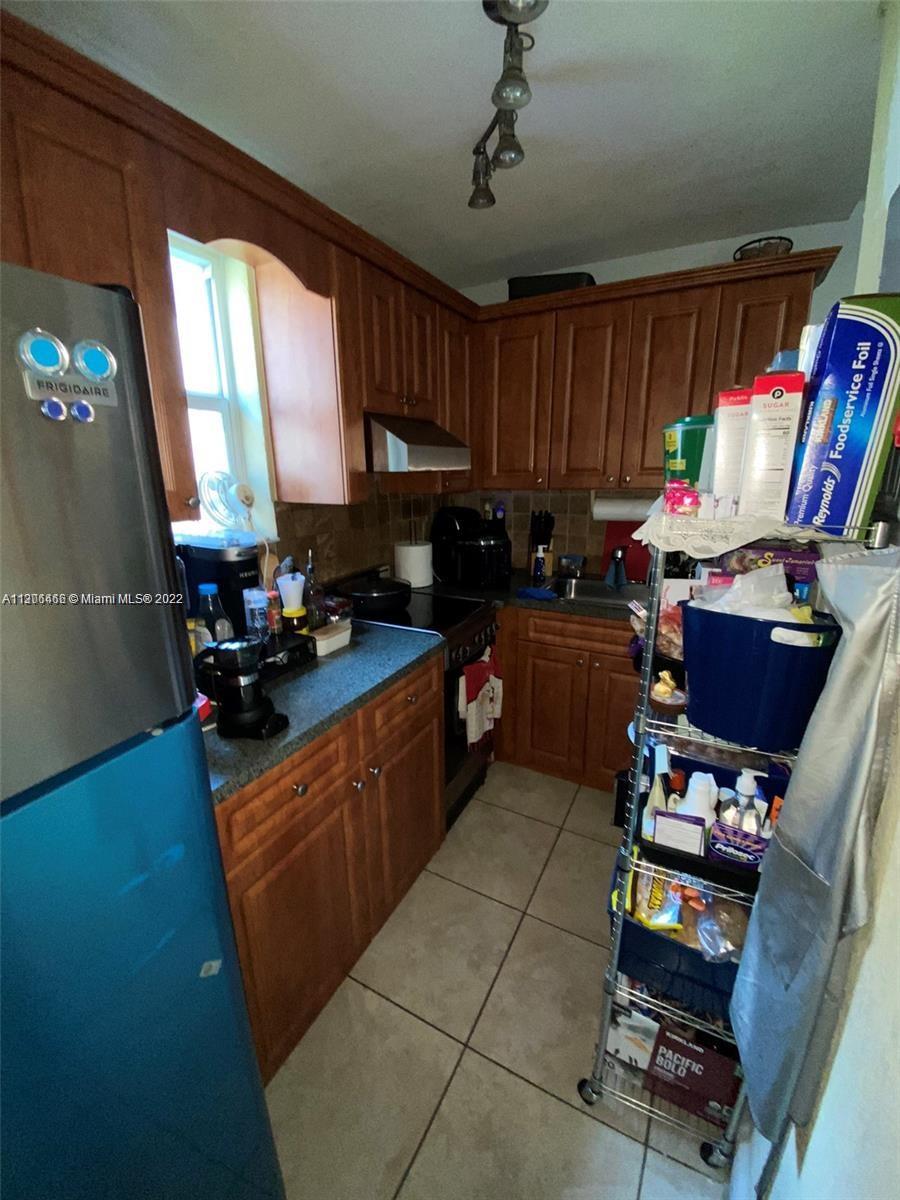 See details / 3196 sq. ft. $ 2023-01-09 0 Photo