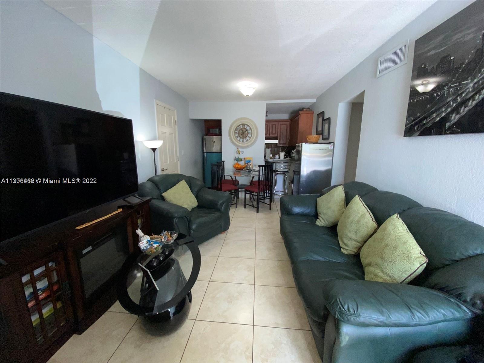 See details / 3196 sq. ft. $ 2023-01-09 0 Photo