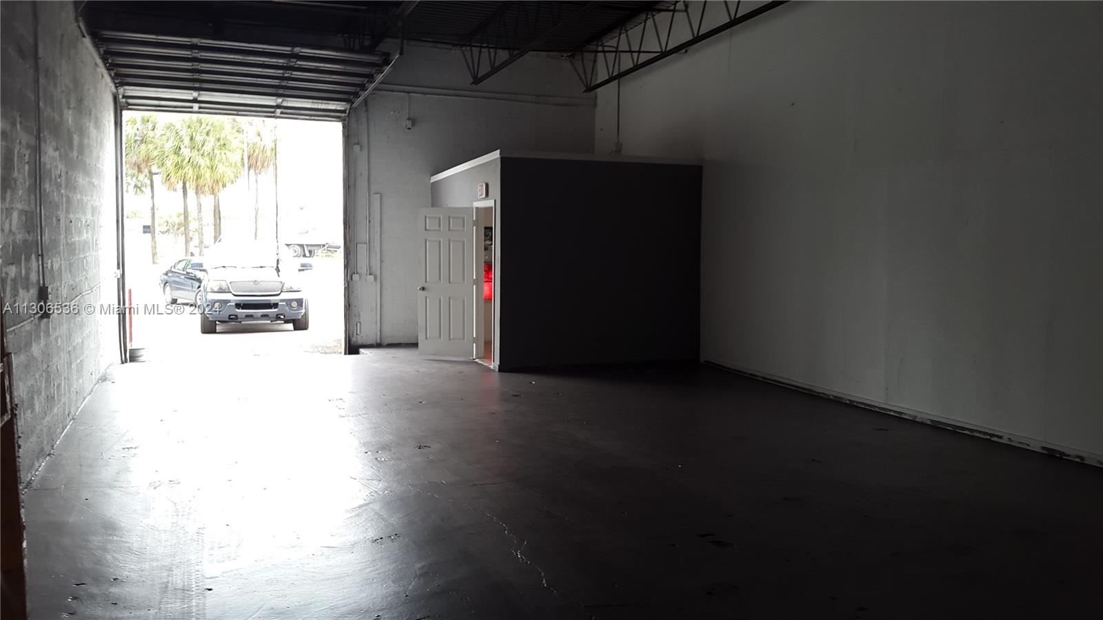 See details / sq. ft. $ 2022-11-22 0 Photo