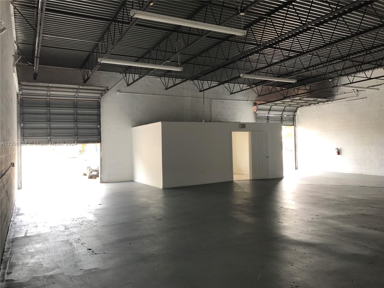See details / sq. ft. $ 2022-11-22 0 Photo