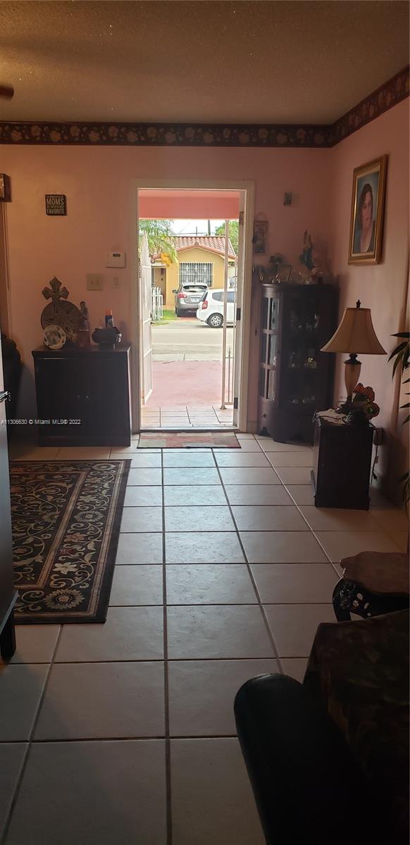 See details / 1756 sq. ft. $ 2022-11-22 0 Photo