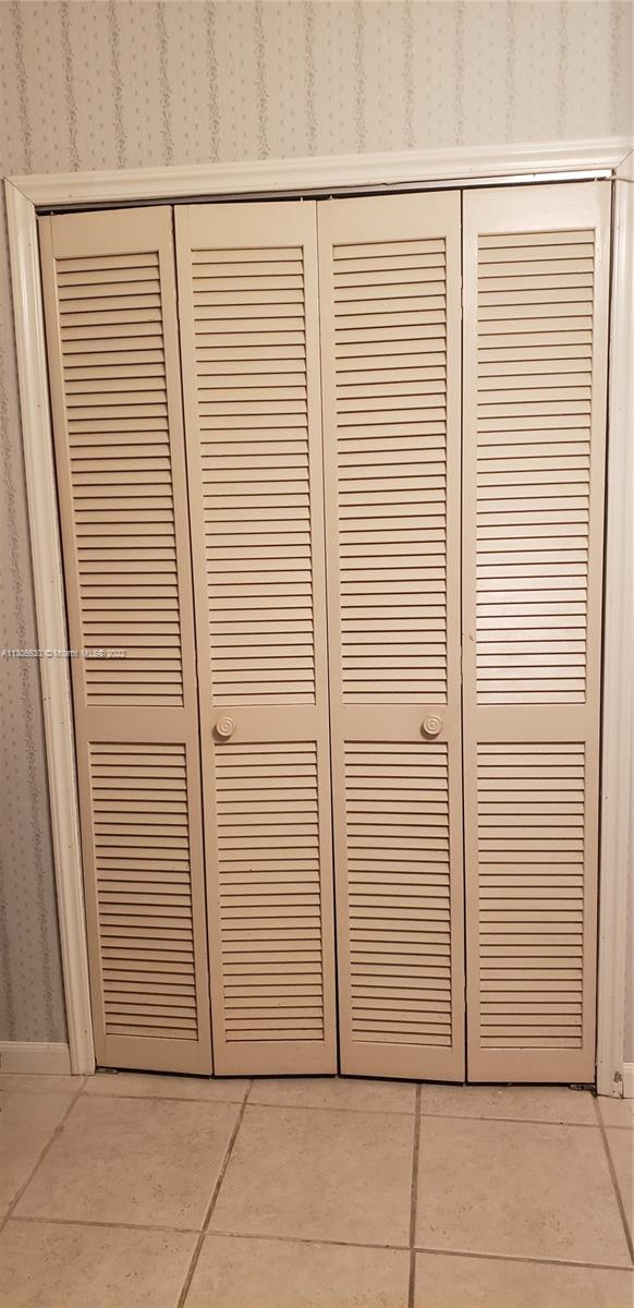 See details / 1756 sq. ft. $ 2022-11-22 0 Photo