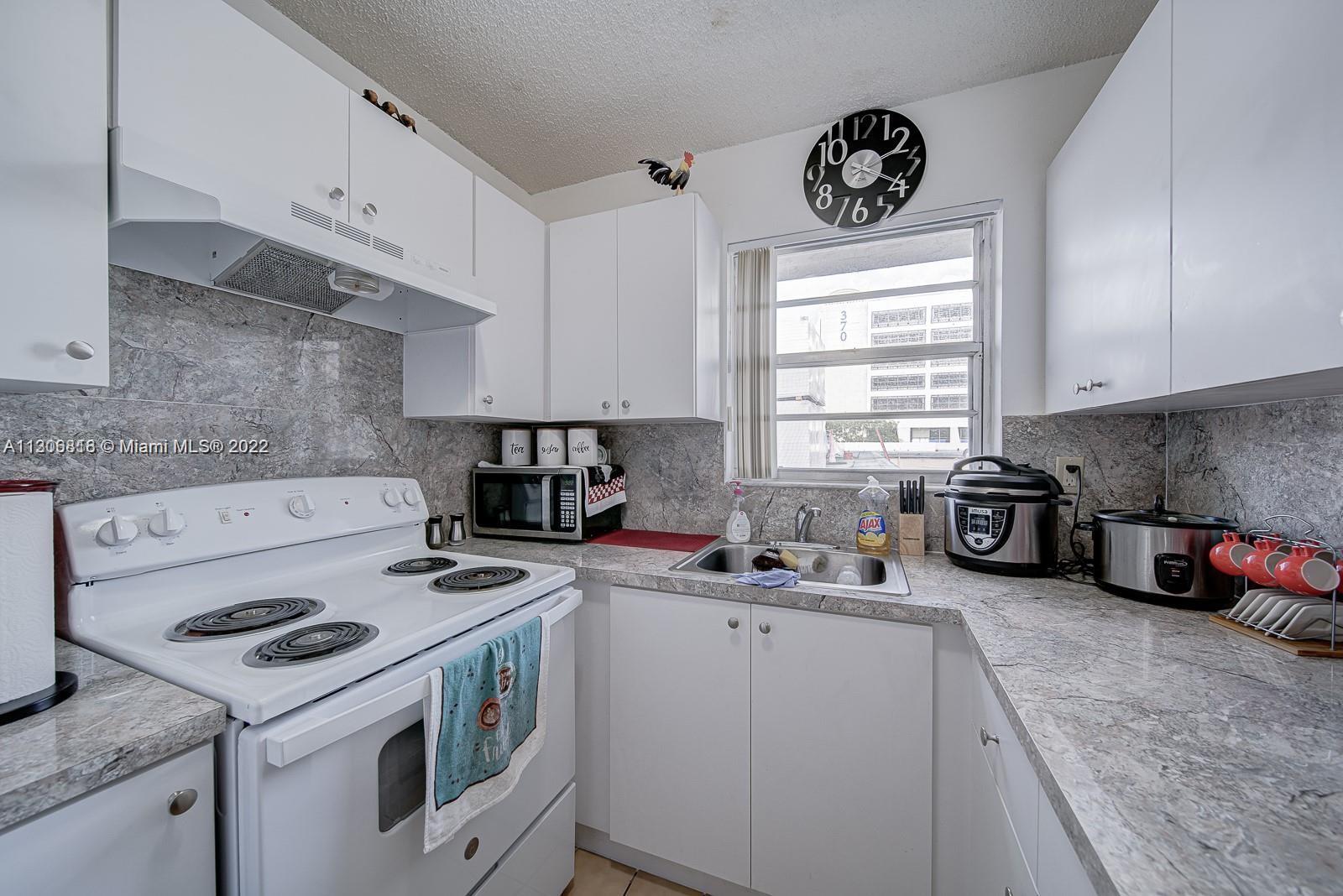 See details / sq. ft. $ 2022-11-22 0 Photo