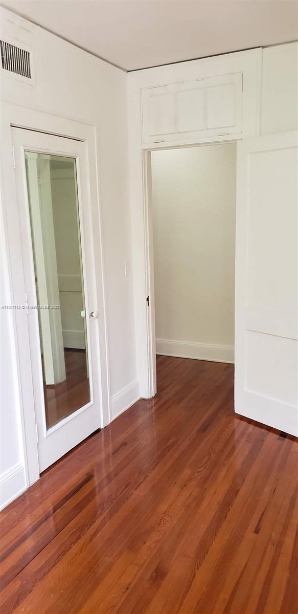See details / sq. ft. $ 2022-11-23 0 Photo