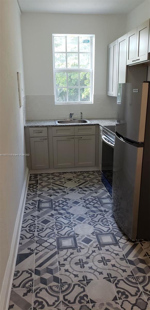 See details / sq. ft. $ 2022-11-23 0 Photo