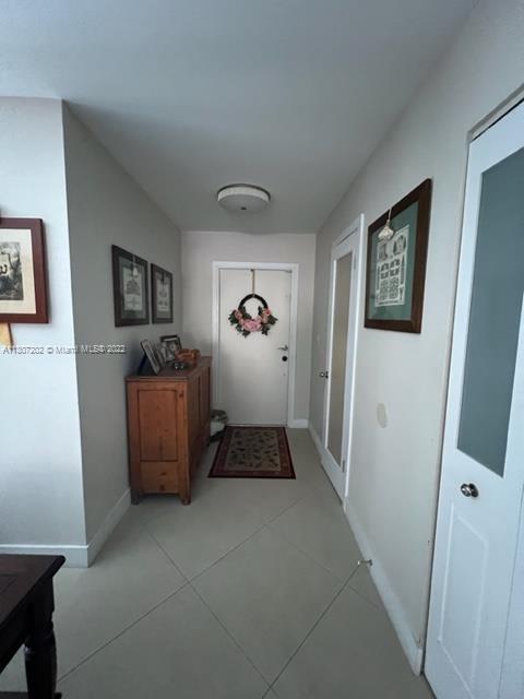 Photo of 905 27th Ave (905), Hallandale Beach, Florida, 33009 -