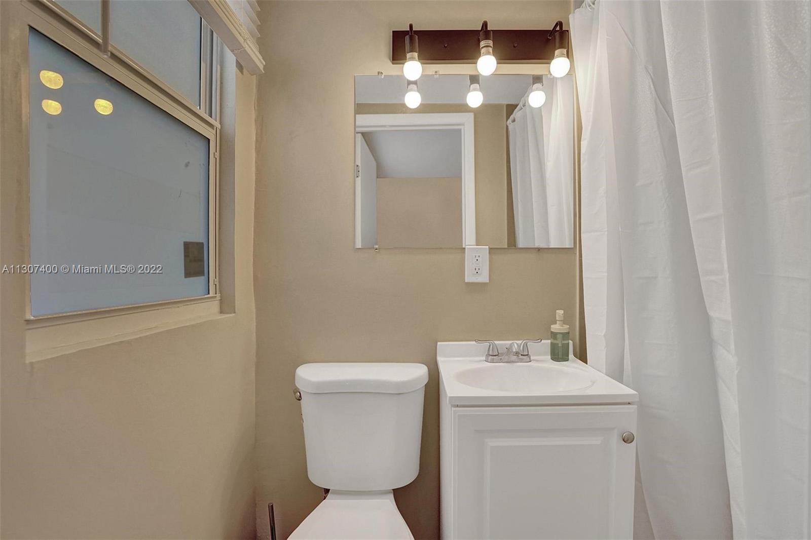 See details / sq. ft. $ 2022-11-25 0 Photo