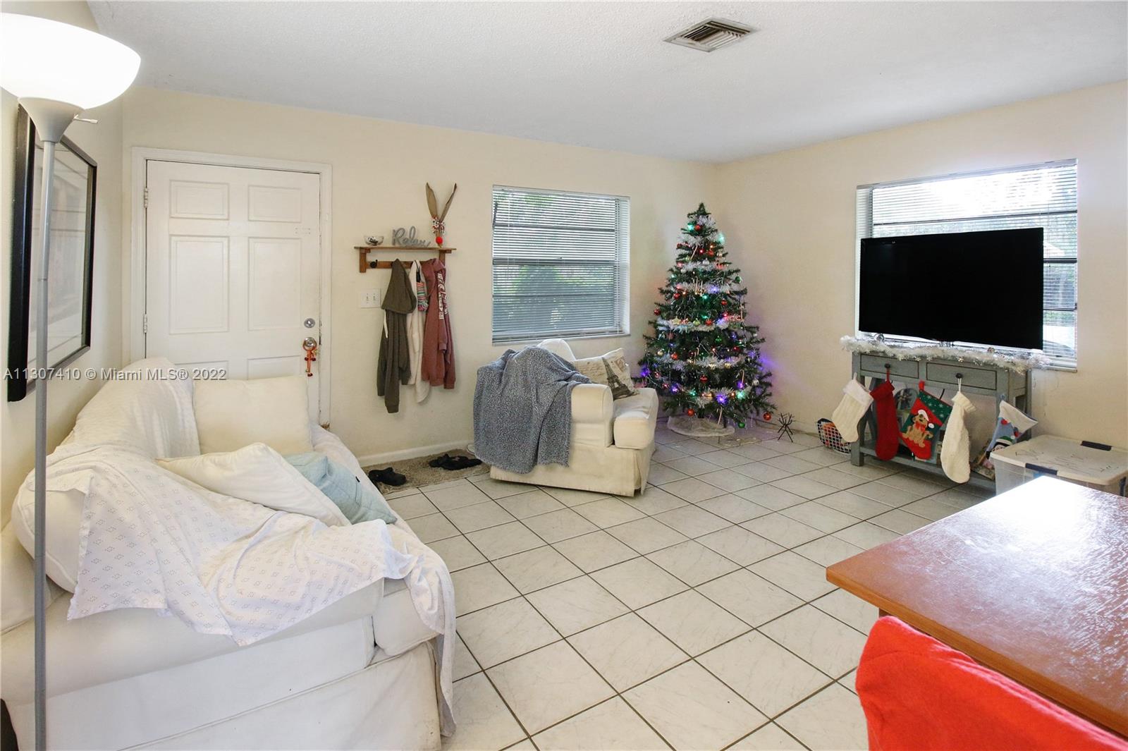 See details / 2131 sq. ft. $ 2022-12-05 0 Photo