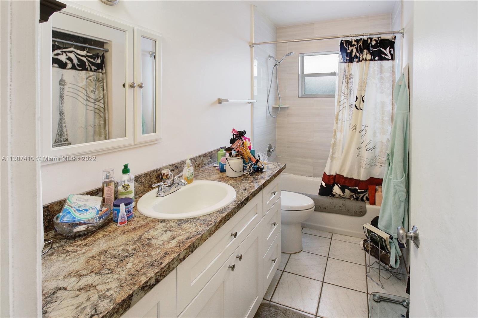 See details / 2131 sq. ft. $ 2022-12-05 0 Photo