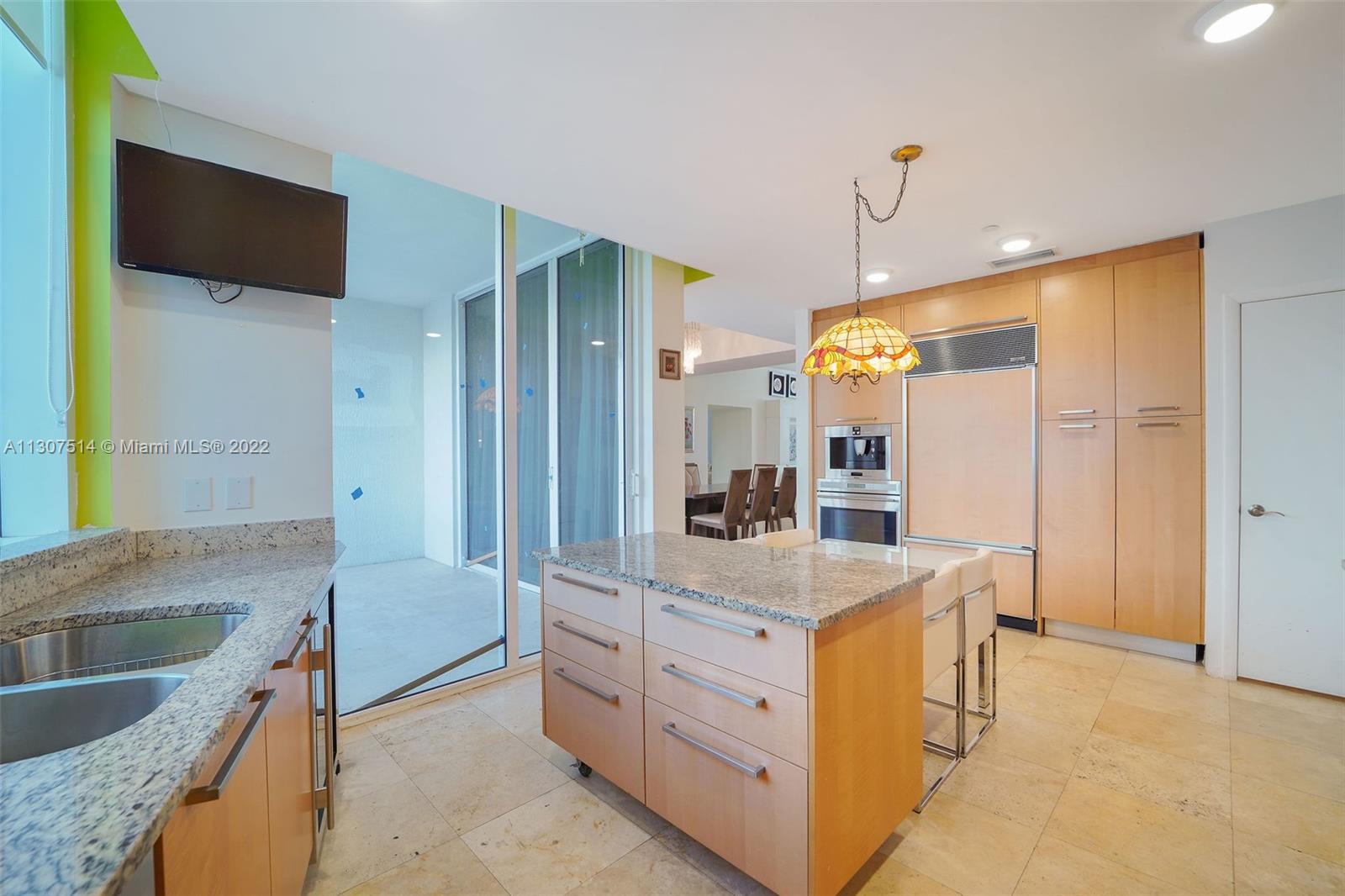See details 1104 3 / 4 2327 sq. ft. $ 2022-11-25 0 Photo