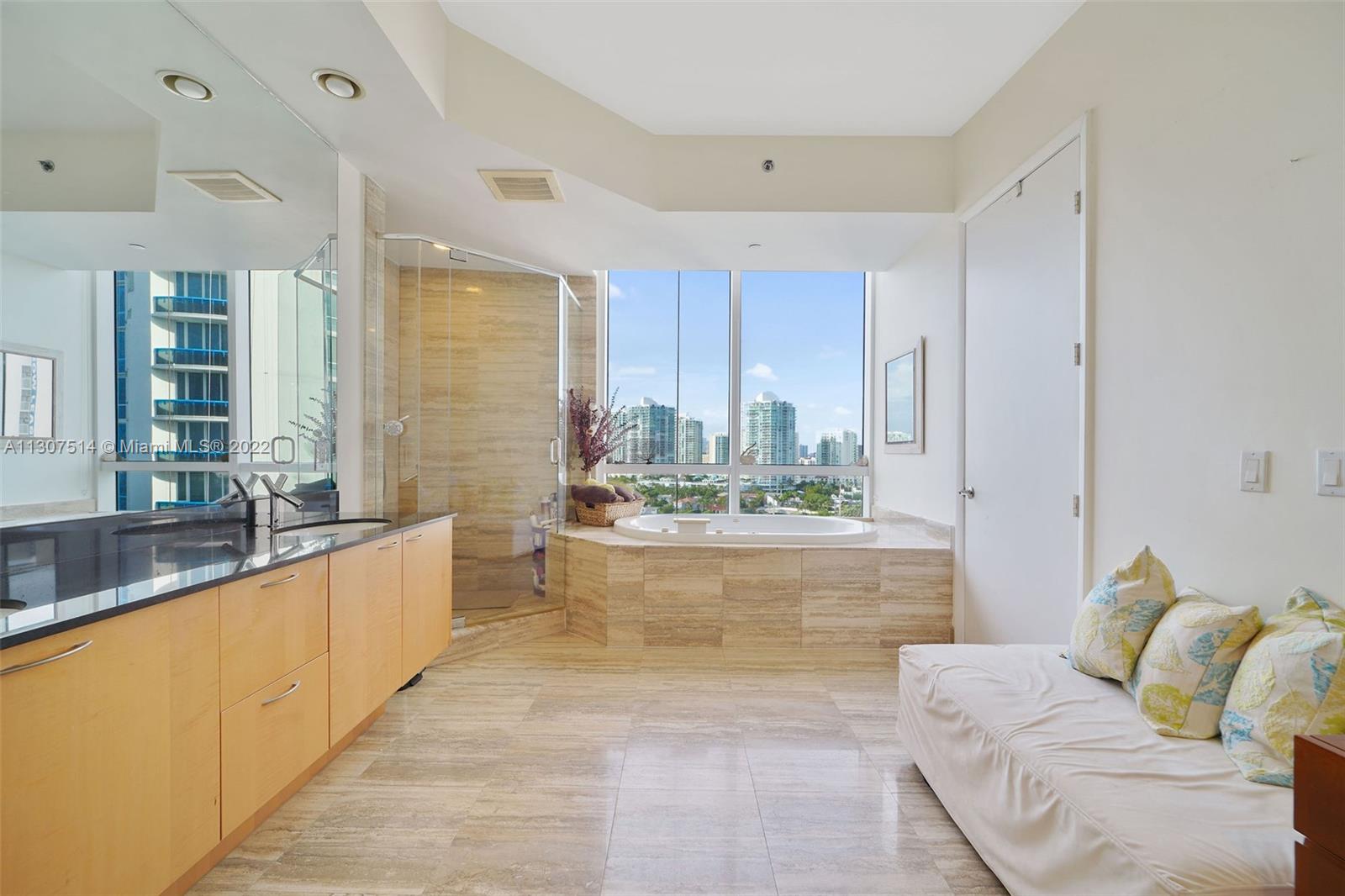 See details 1104 3 / 4 2327 sq. ft. $ 2022-11-25 0 Photo