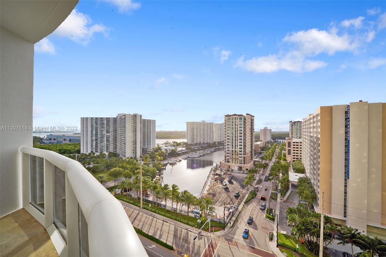 See details 1104 3 / 4 2327 sq. ft. $ 2022-11-25 0 Photo