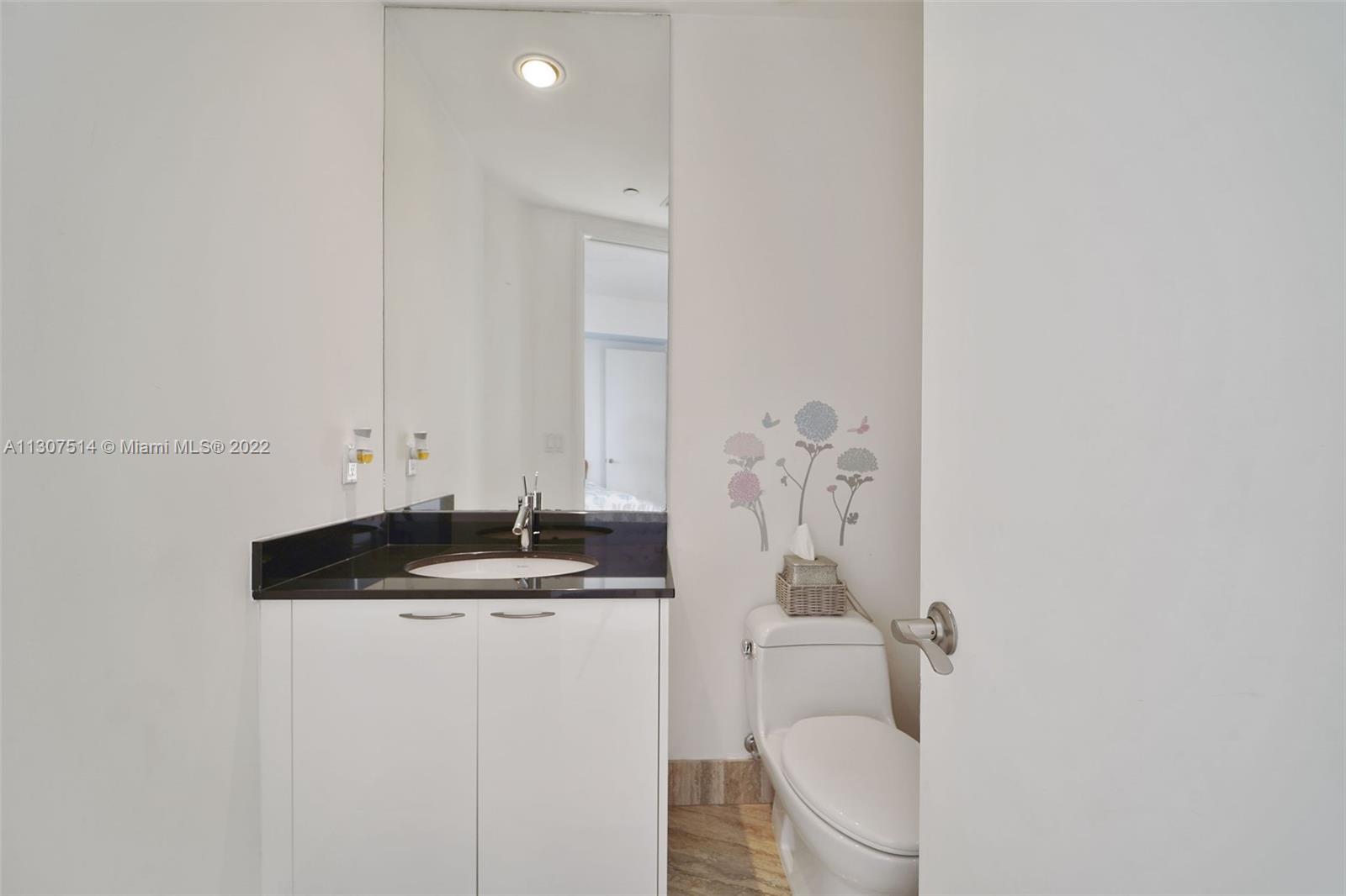 See details 1104 3 / 4 2327 sq. ft. $ 2022-11-25 0 Photo