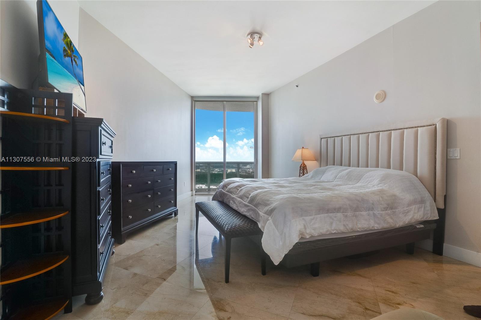 See details 2805 2 / 2 1435 sq. ft. $ 2022-11-25 0 Photo